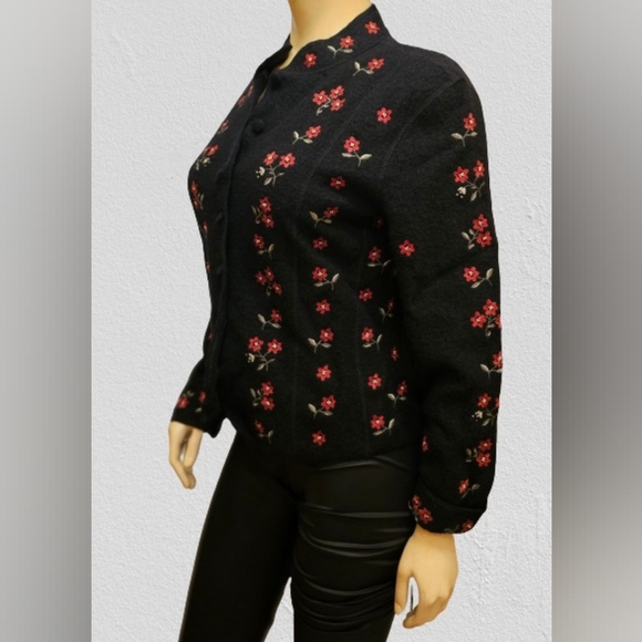 Talbots Vintage Embroidered Cardigan Sweater Size Small NWT - Picture 3 of 16